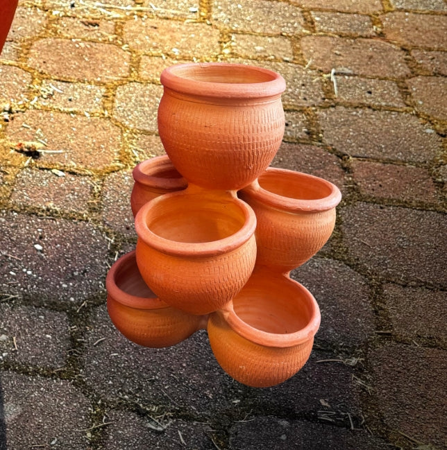 terracotta seeder